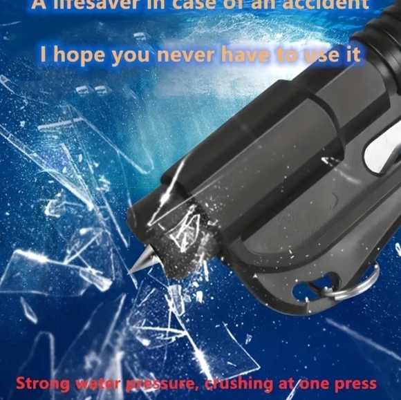 New Safety Keychain Breaks Glass Cuts Seatbelts - Picture 3 of 4